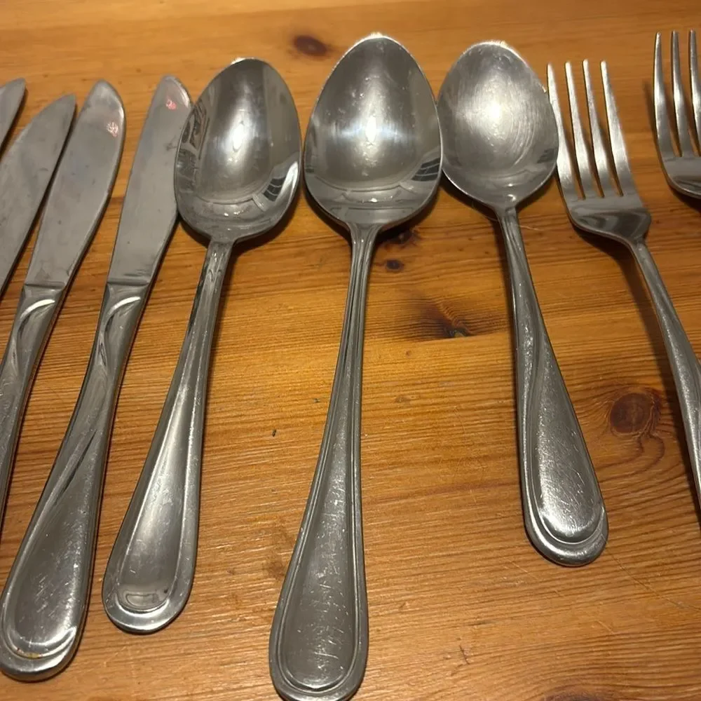 Mismatched silverware bundle
